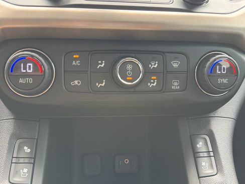 Used 2017 GMC Acadia Denali w/ Technology Package AWD/4WD image 23