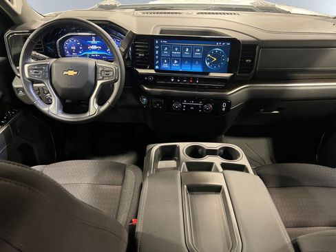 Used 2024 Chevrolet Silverado 3500 LT w/ Snow Plow Prep/Camper Package AWD/4WD image 10