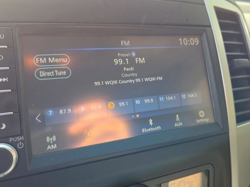 Used 2021 Nissan Frontier SV image 18