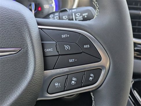 New 2026 Chrysler Voyager LX image 25