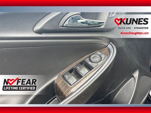 Used 2024 Chevrolet Malibu LT FWD image 14