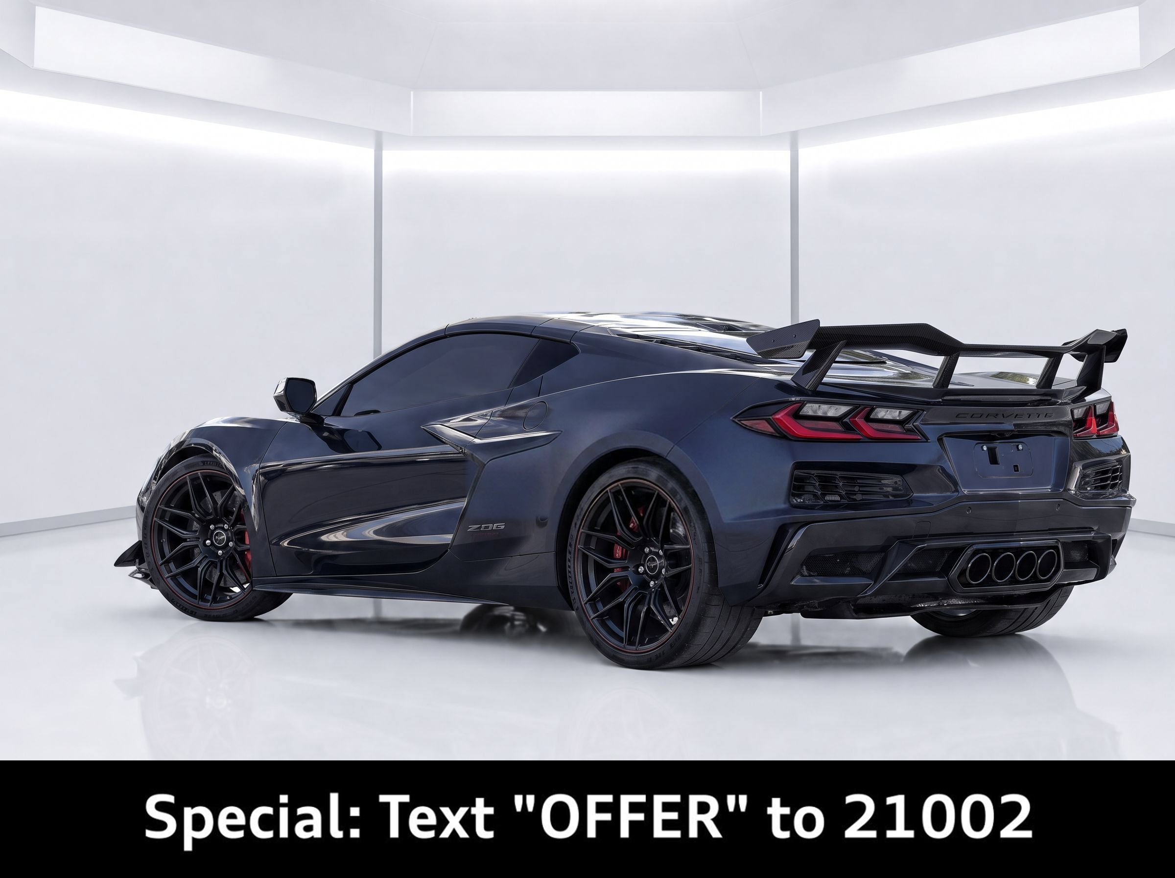 Used 2023 Chevrolet Corvette Z06 RWD image 3