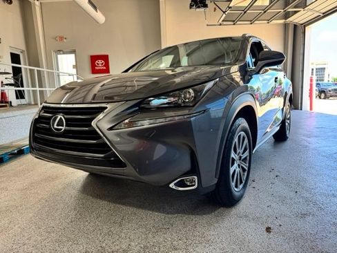 Used 2017 Lexus NX 200t FWD image 3