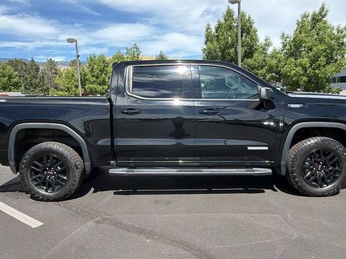 Used 2022 GMC Sierra 1500 Elevation AWD/4WD image 2