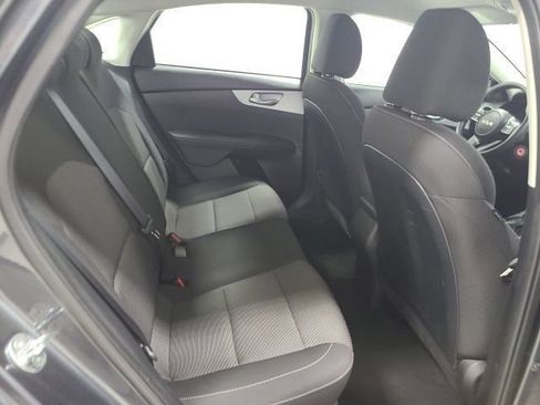 Used 2024 Kia Forte LXS FWD image 11