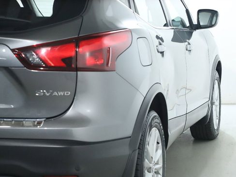 Used 2019 Nissan Rogue Sport SV image 44