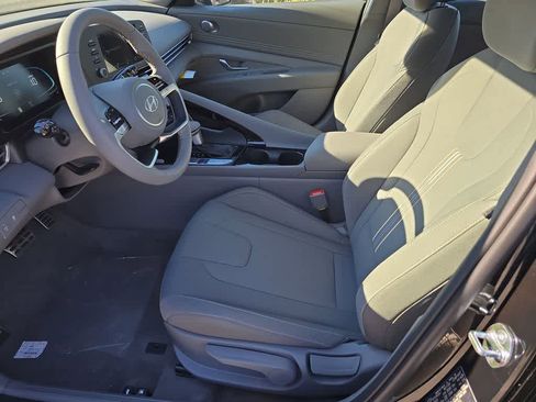 New 2026 Hyundai Elantra SEL Sport Premium image 17