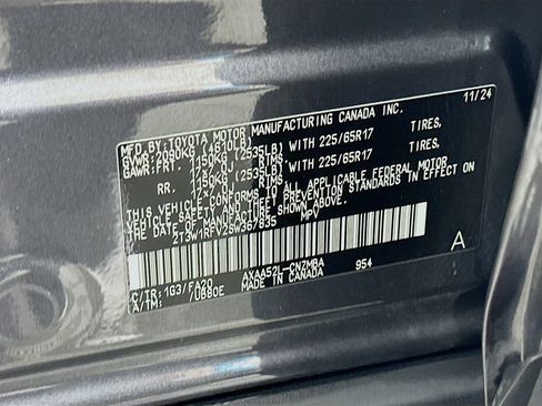Certified 2025 Toyota RAV4 XLE FWD image 32