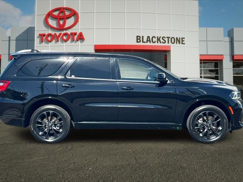 Used 2022 Dodge Durango GT w/ Blacktop Package image 2