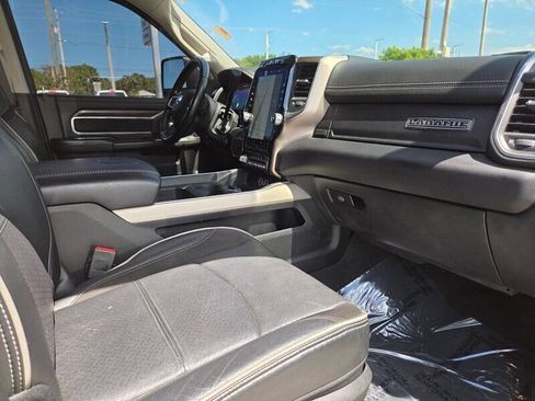 Used 2023 RAM 2500 Laramie AWD/4WD image 32