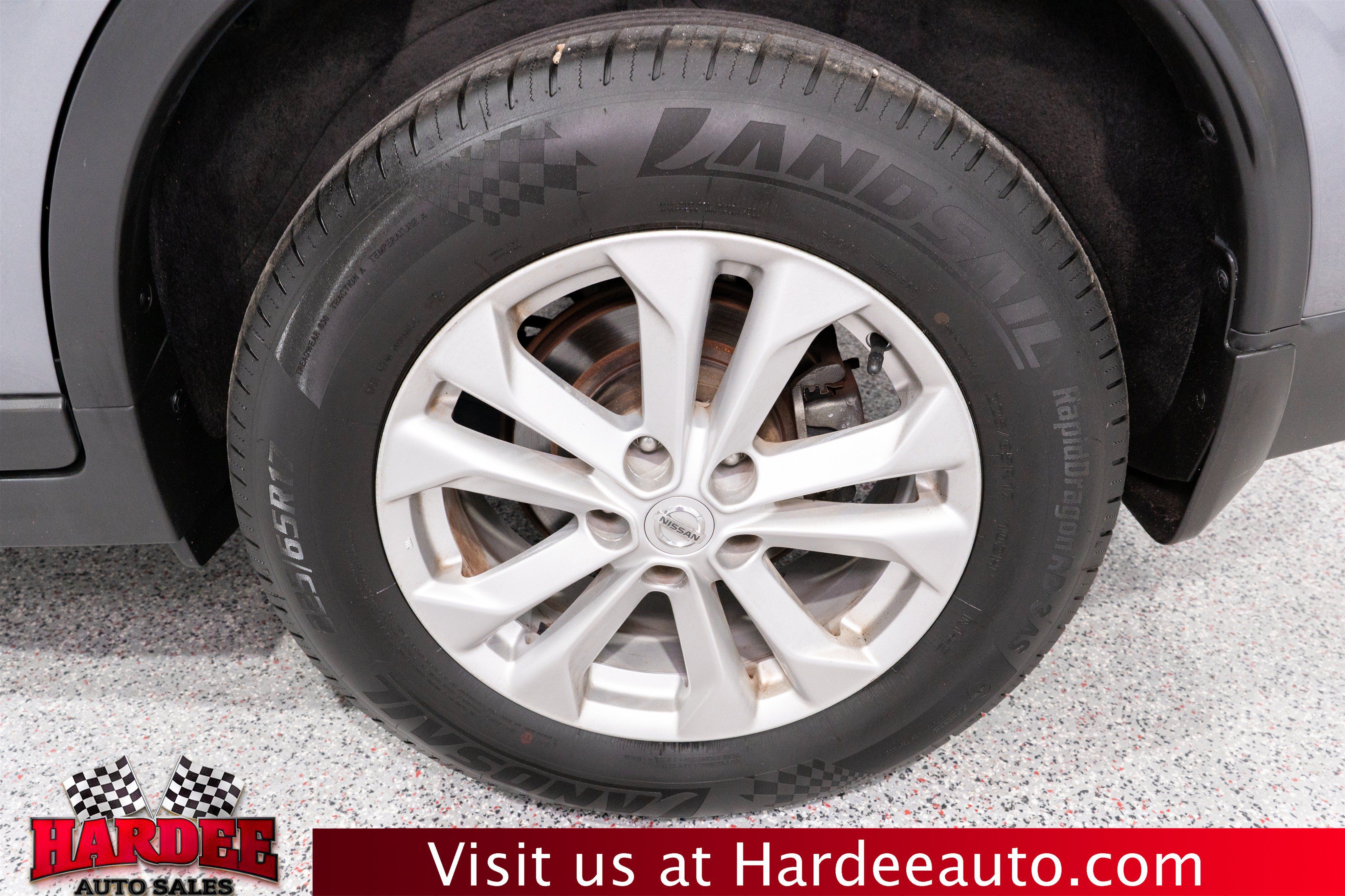 Used 2016 Nissan Rogue SV AWD/4WD image 10