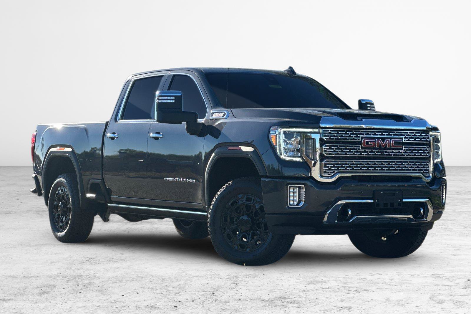 Used 2021 GMC Sierra 2500 Denali w/ Denali Ultimate Package AWD/4WD image 2