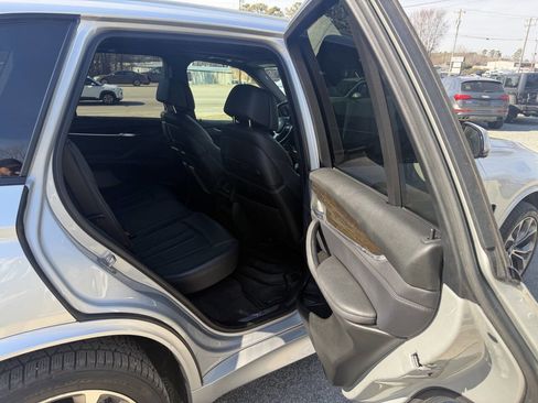 Used 2014 BMW X5 xDrive35i w/ M Sport image 18
