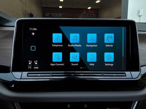 Used 2026 Volkswagen Atlas SE FWD image 32