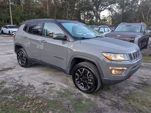 Used 2021 Jeep Compass Trailhawk image 2
