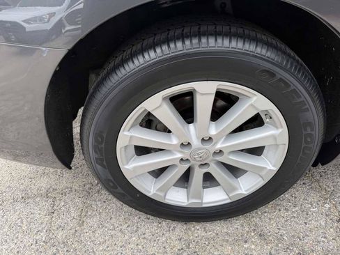 Used 2012 Toyota Venza XLE w/ XLE Premium Pkg FWD image 8