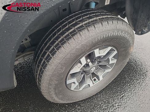 Used 2022 Toyota Tacoma TRD Off-Road image 26