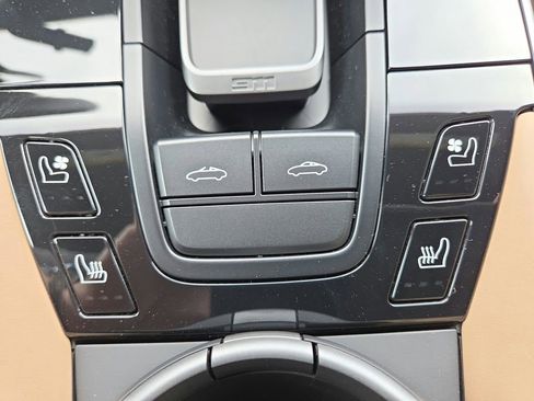 Certified 2024 Porsche 911 Targa 4 GTS image 15