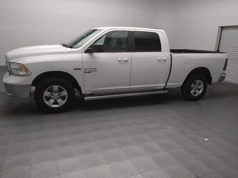 Used 2019 RAM 1500 Classic SLT AWD/4WD image 2