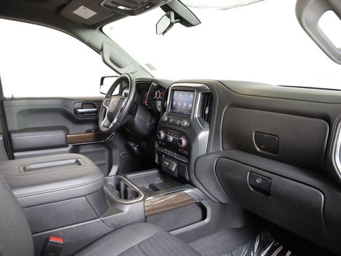 Used 2021 Chevrolet Silverado 1500 LT Trail Boss w/ Bed Protection Package AWD/4WD image 8