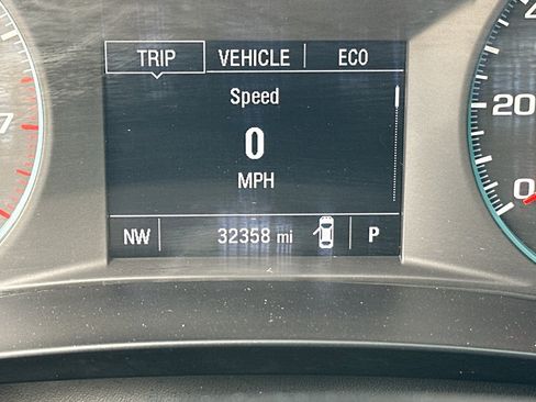 Used 2025 Chevrolet Malibu LT image 16