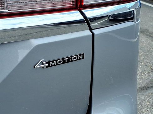 New 2026 Volkswagen Atlas SE image 9