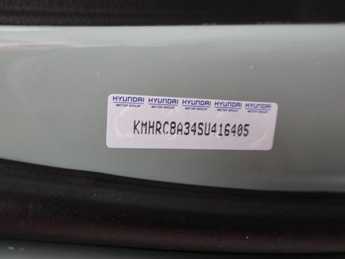 New 2025 Hyundai Venue Limited image 41