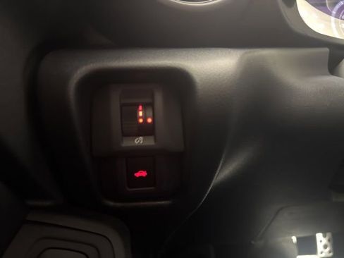 Used 2023 Toyota GR86 Premium image 19