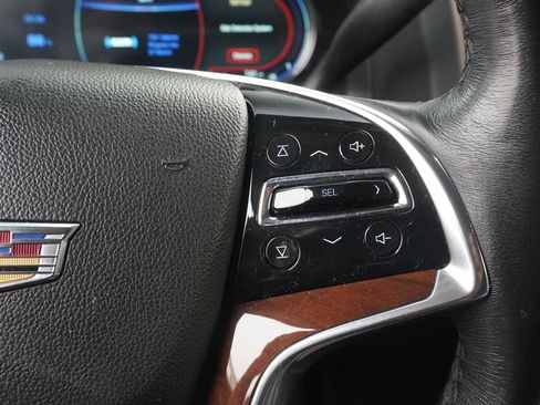 Used 2020 Cadillac Escalade ESV Luxury AWD/4WD image 43
