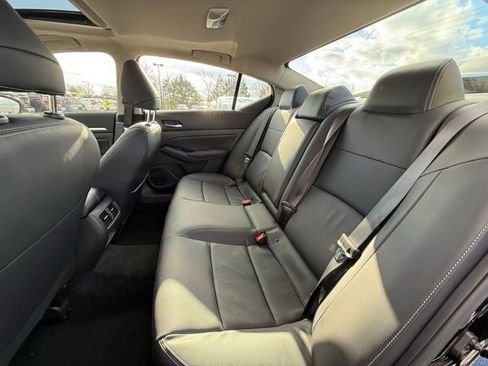 New 2025 Nissan Altima 2.5 SL image 15