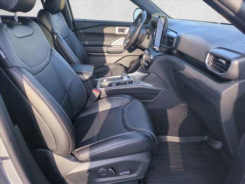 Used 2020 Ford Explorer ST w/ Premium Technology Package image 21