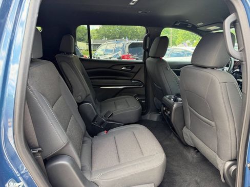 Used 2025 Chevrolet Traverse LT w/ Enhanced Driving Package FWD image 27