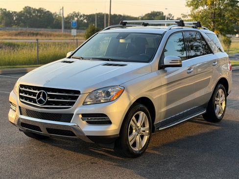 Used 2015 Mercedes-Benz ML 250 BlueTEC 4MATIC image 4