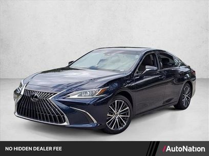 Used 2025 Lexus ES 300h w/ Premium Package