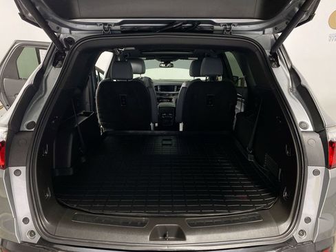 Certified 2023 Buick Enclave Essence w/ Experience Buick Package AWD/4WD image 24