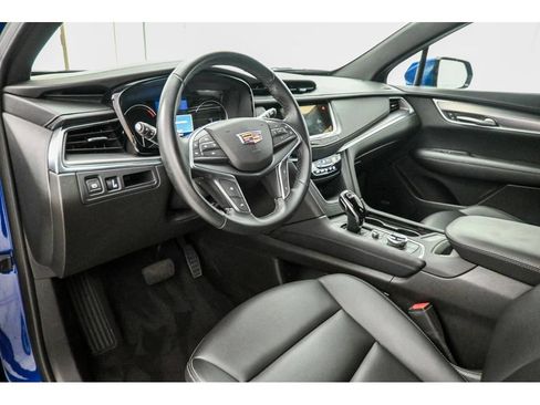 Used 2024 Cadillac XT5 Luxury FWD image 11