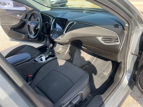 Used 2024 Chevrolet Malibu RS FWD image 20