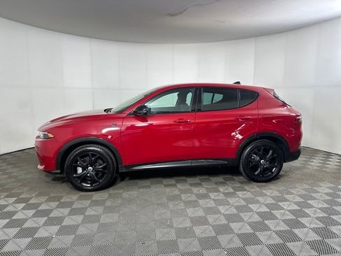 Used 2024 Dodge Hornet R/T w/ Tech Pack w/o Parking image 6