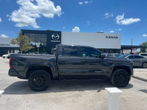 Used 2025 Toyota Tacoma SR5 RWD image 6