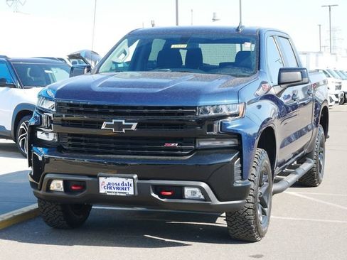 Used 2021 Chevrolet Silverado 1500 LT Trail Boss w/ Bed Protection Package AWD/4WD image 3