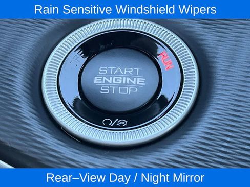 New 2025 Jeep Grand Cherokee Altitude image 8