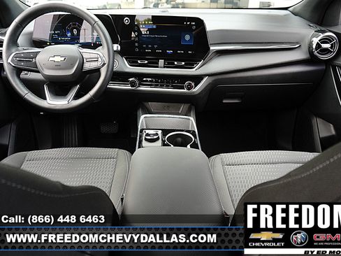Used 2026 Chevrolet Equinox LT FWD image 7
