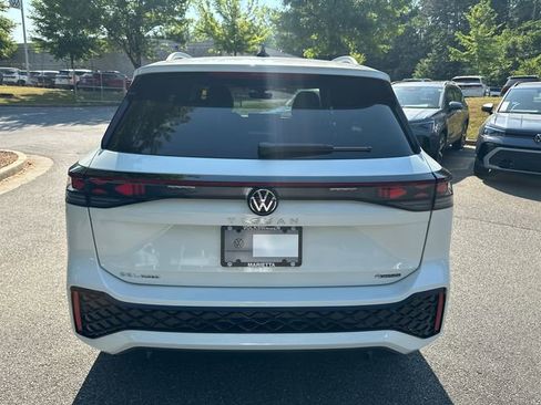 New 2026 Volkswagen Tiguan SEL R-Line AWD/4WD image 6