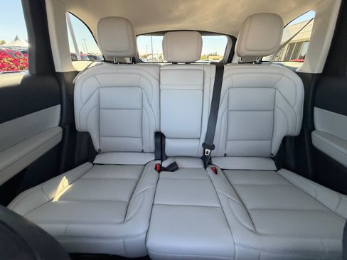 New 2026 Lincoln Nautilus Premier AWD/4WD image 32