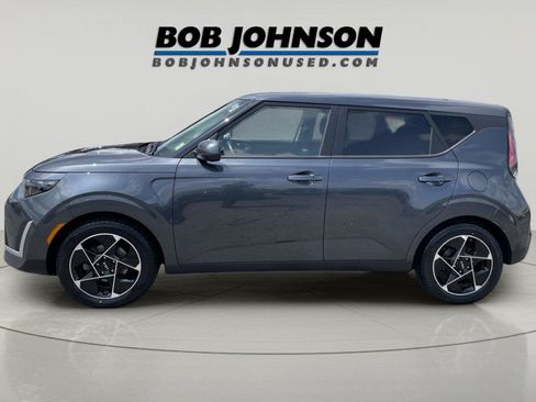 Used 2023 Kia Soul EX FWD image 4