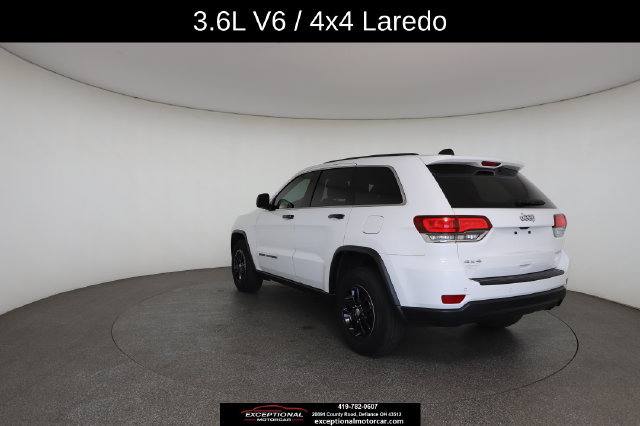 Used 2020 Jeep Grand Cherokee Laredo AWD/4WD image 11