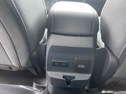 Used 2025 Ford Maverick XLT w/ Equipment Group 301A AWD/4WD image 23