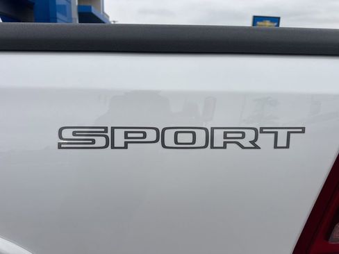 Used 2022 RAM 1500 Laramie AWD/4WD image 8