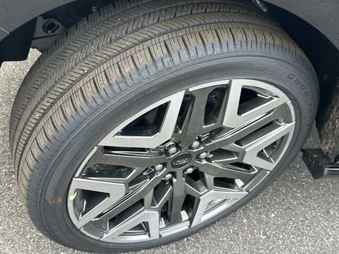 New 2026 Ford Expedition Platinum w/ Platinum Ultimate Package image 20