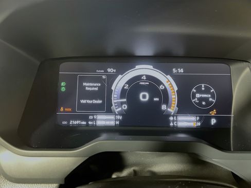 Used 2025 Toyota Tundra Limited w/ TRD Off-Road Package AWD/4WD image 21